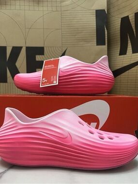 NWT Nike ReactX Rejuven8 (GS) size 5Y(Big Kids)/6 1/2 Women’s Slip-On Sneaker